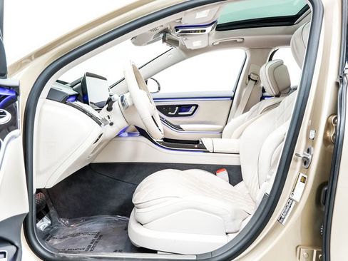 Used 2023 Mercedes-Benz S 580 4MATIC Sedan image 16