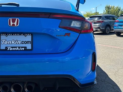 Used 2023 Honda Civic Type R image 5