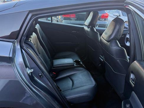 Used 2017 Toyota Prius Prime Premium image 11