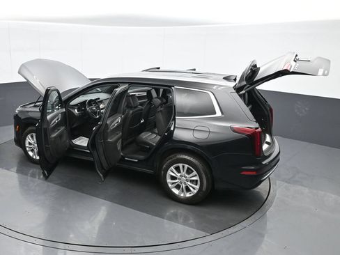 Used 2023 Cadillac XT6 Luxury AWD/4WD image 38