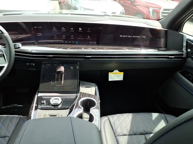 New 2026 Cadillac Escalade IQ Sport 1 w/ LPO, ONYX Package AWD/4WD image 17