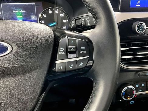 Used 2022 Ford Escape SE w/ Cold Weather Package image 12