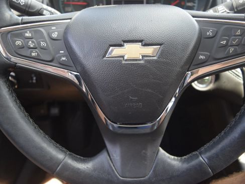 Used 2017 Chevrolet Cruze Premier w/ Enhanced Convenience Package FWD image 12