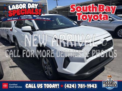 Certified 2025 Toyota RAV4 XLE AWD/4WD image 1