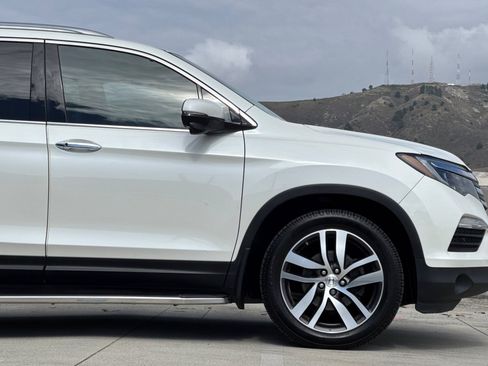 Used 2018 Honda Pilot Touring image 37