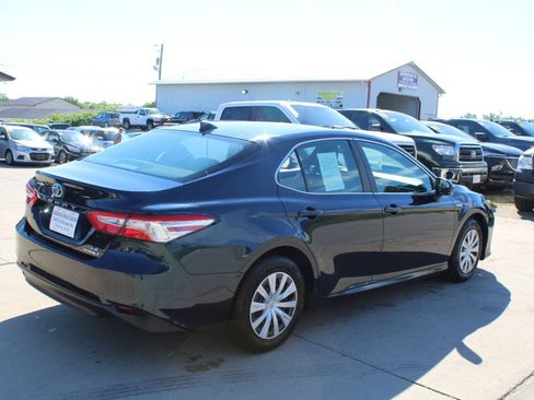 Used 2018 Toyota Camry LE w/ Audio Package FWD image 8