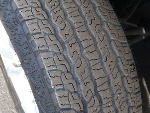 Certified 2024 Chevrolet Silverado 1500 RST w/ Convenience Package II image 14