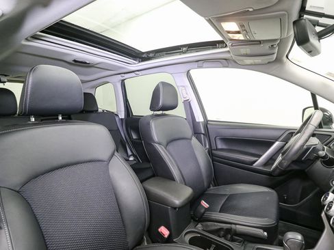 Used 2018 Subaru Forester 2.5i Premium w/ Protection Package #1 AWD/4WD image 18