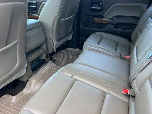 Used 2015 GMC Sierra 2500 SLT w/ Suspension Package, Off-Road AWD/4WD image 9