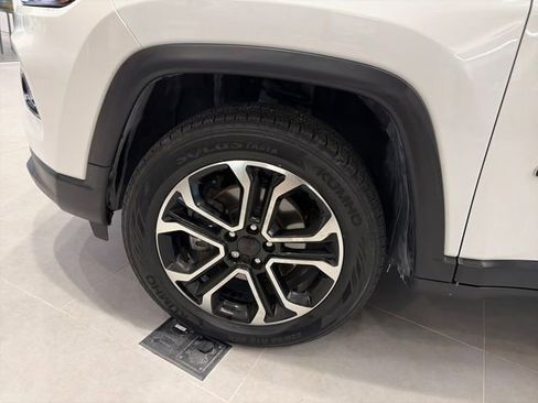 Used 2022 Jeep Compass Limited image 37