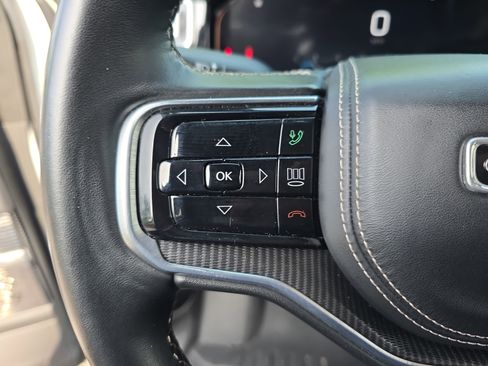 Used 2022 Jeep Grand Wagoneer Series II AWD/4WD image 18