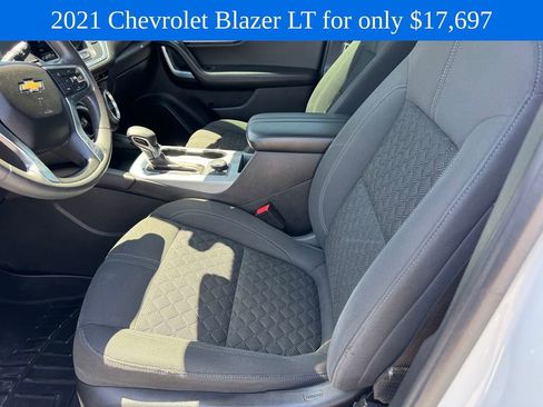 Used 2021 Chevrolet Blazer LT FWD image 15