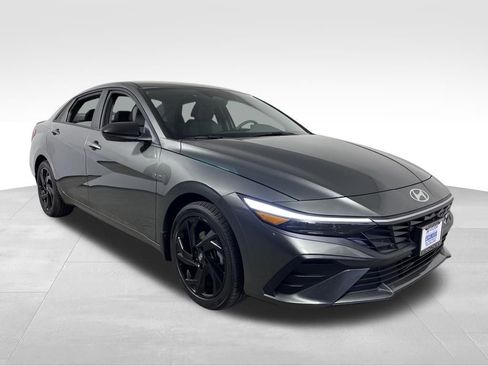 New 2026 Hyundai Elantra Sport FWD image 7