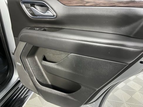 Used 2024 Chevrolet Tahoe LT image 32