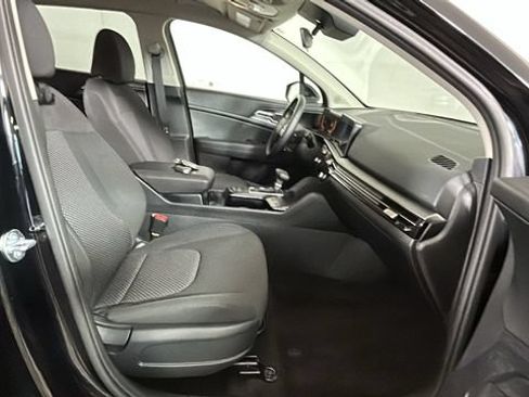Used 2026 Kia Sportage LX FWD image 30
