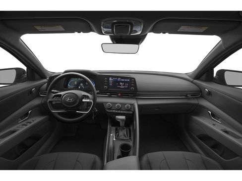 New 2025 Hyundai Elantra SE image 21
