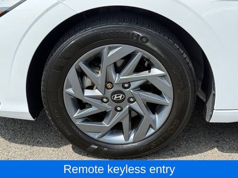 Certified 2024 Hyundai Elantra SEL FWD image 10