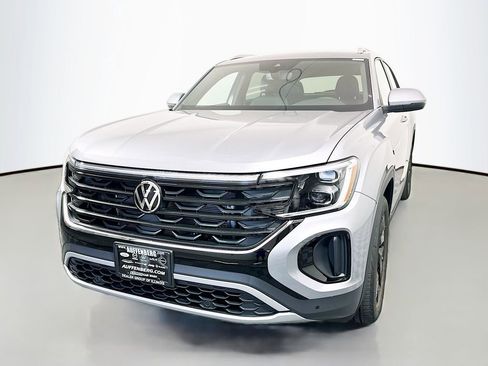 New 2026 Volkswagen Atlas Cross Sport SE AWD/4WD image 3