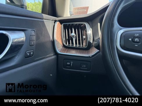 Used 2021 Volvo XC60 T6 Momentum w/ Premium Package AWD/4WD image 43