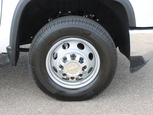Used 2025 Chevrolet Silverado 3500 LT w/ Convenience Package AWD/4WD image 5
