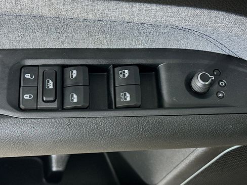 Used 2024 Jeep Compass Latitude AWD/4WD image 15