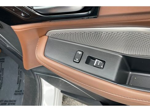 Certified 2023 Acura MDX FWD w/ Technology Package image 22