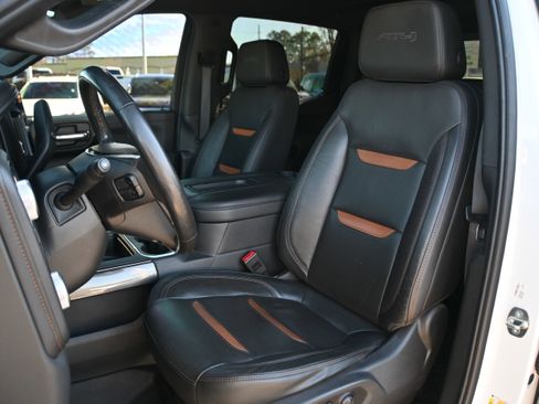 Used 2020 GMC Sierra 1500 AT4 w/ AT4 Premium Package image 7