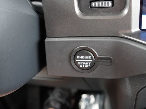Certified 2025 Ford Bronco Badlands AWD/4WD image 34