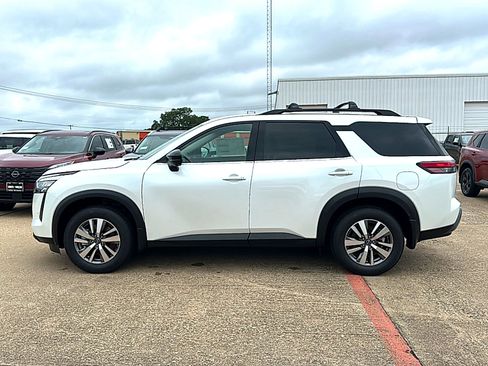 New 2026 Nissan Pathfinder SL FWD image 5