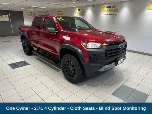 Used 2025 Chevrolet Colorado Trail Boss AWD/4WD image 1