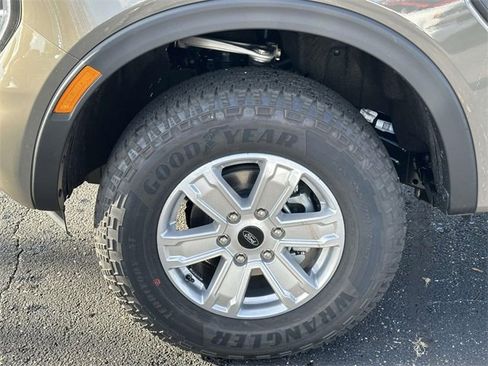 New 2025 Ford Ranger XL image 10