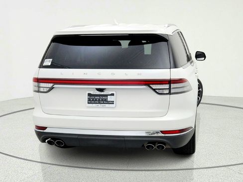 Used 2020 Lincoln Aviator Reserve w/ Equipment Group 202A AWD/4WD image 10