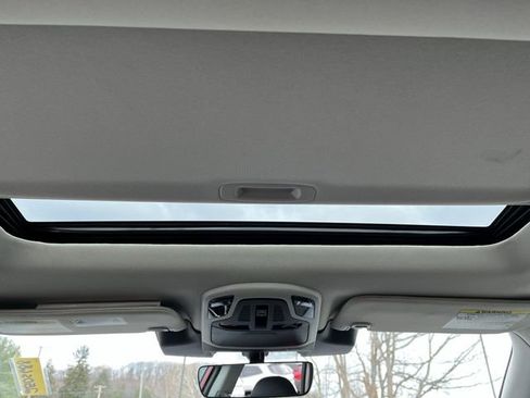 New 2025 Subaru Outback Limited image 18