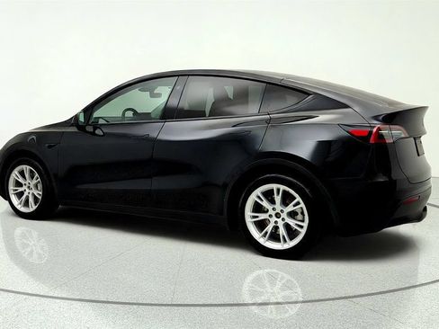 Used 2023 Tesla Model Y Long Range AWD/4WD image 7