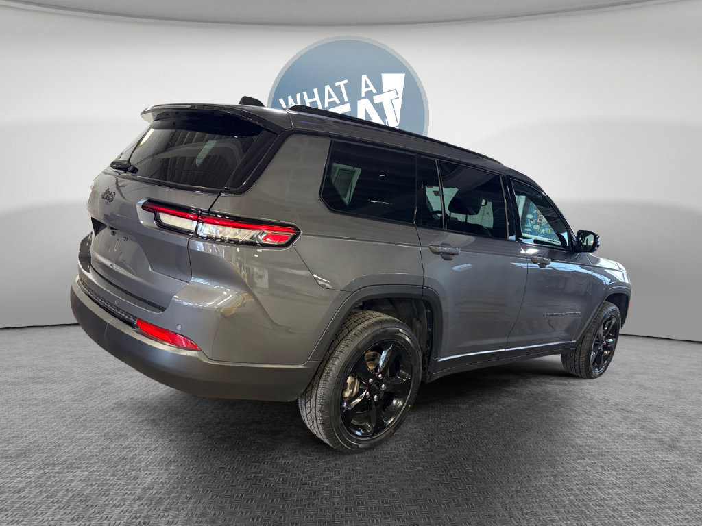 Used 2024 Jeep Grand Cherokee L Altitude AWD/4WD image 3