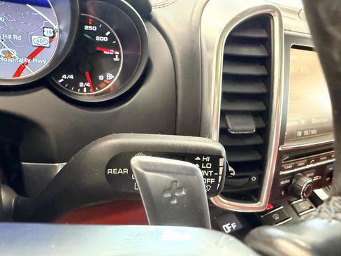 Used 2016 Porsche Cayenne S AWD/4WD image 40