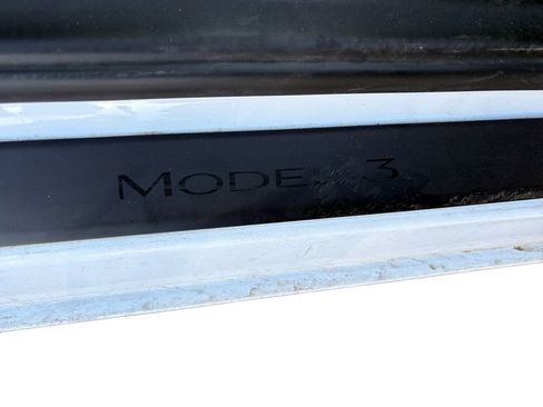 Used 2022 Tesla Model 3 Long Range AWD/4WD image 17