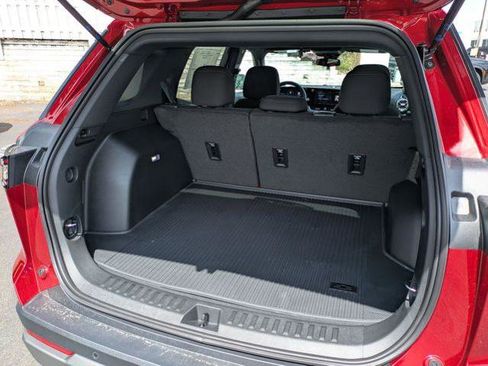 New 2026 Chevrolet Equinox LT w/ LPO, Floor Liner Package AWD/4WD image 27