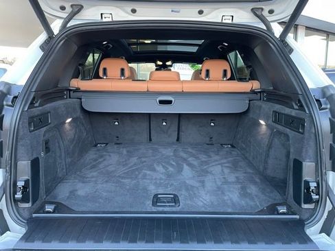 Used 2025 BMW X5 xDrive40i w/ Parking Assistance Package image 31