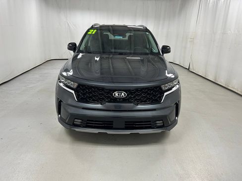 Used 2021 Kia Sorento EX AWD/4WD image 3