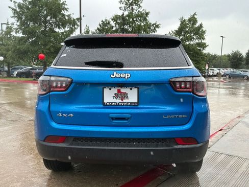 Used 2025 Jeep Compass Limited AWD/4WD image 7