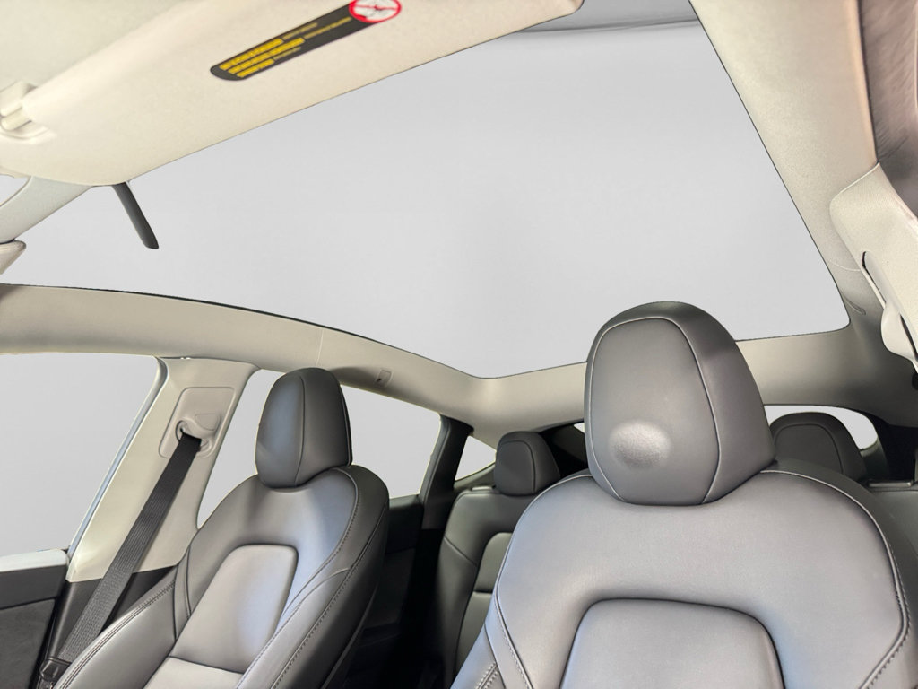 Used 2025 Tesla Model Y Long Range RWD image 23