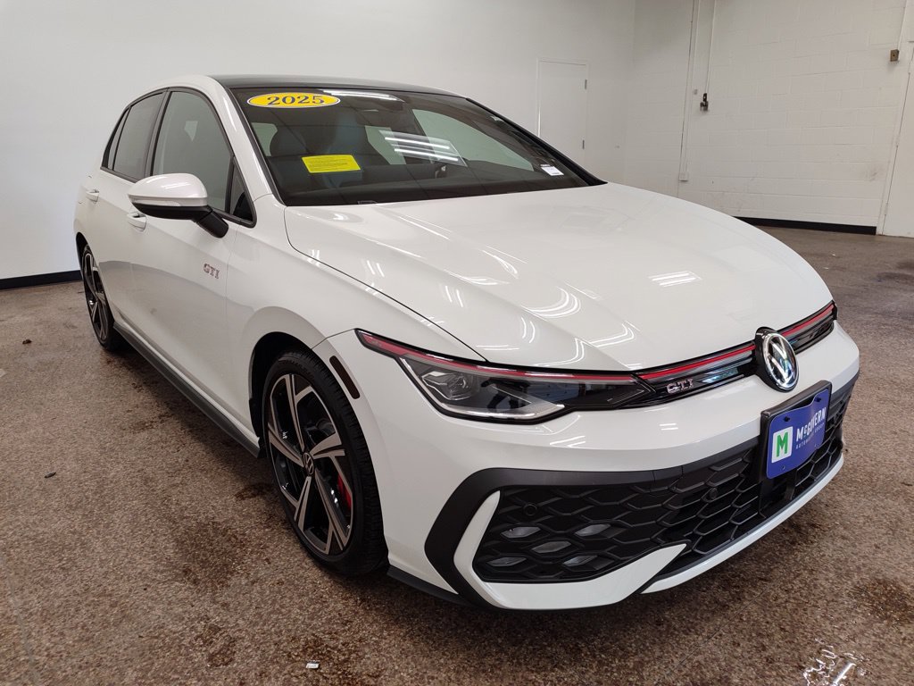 Used 2025 Volkswagen GTI SE FWD image 8