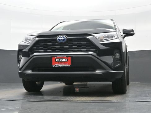 Used 2021 Toyota RAV4 XLE AWD/4WD image 27