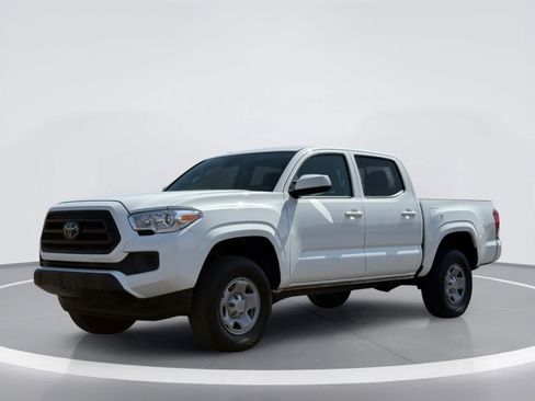 Used 2022 Toyota Tacoma SR AWD/4WD image 2