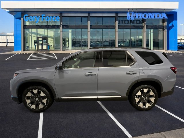 New 2026 Honda Pilot Touring image 2