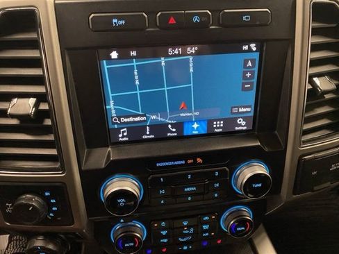 Used 2017 Ford F150 Lariat w/ Equipment Group 502A Luxury AWD/4WD image 12