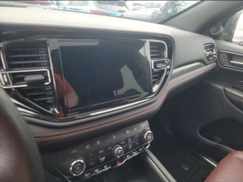 Used 2025 Dodge Durango GT AWD/4WD image 11