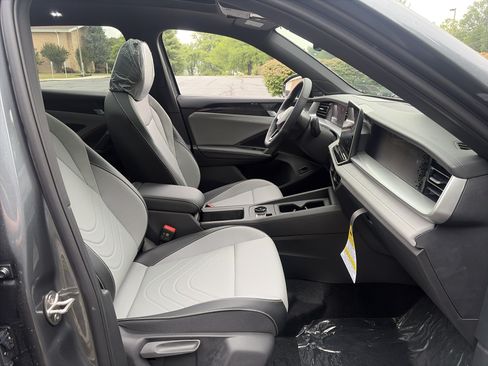 New 2026 Volkswagen Tiguan SE R-Line AWD/4WD image 20