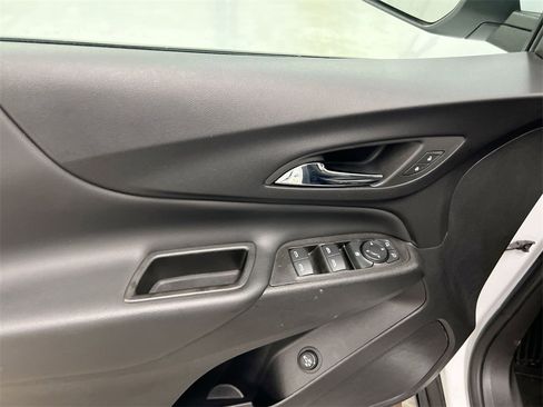 Used 2022 Chevrolet Equinox LT image 20